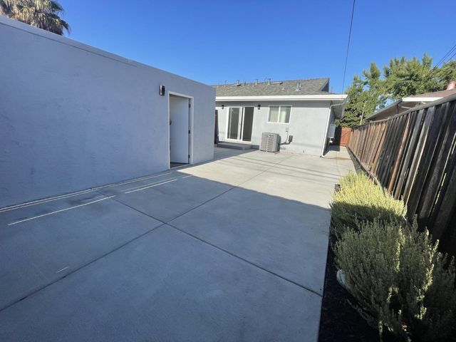 5746 Cahalan Avenue, San Jose, CA 95123