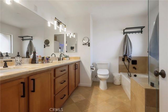 1611 W 208th 3, Torrance, CA 90501