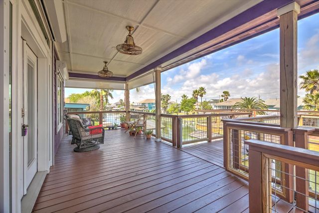 604 Warsaw Street, Bayou Vista, TX 77563