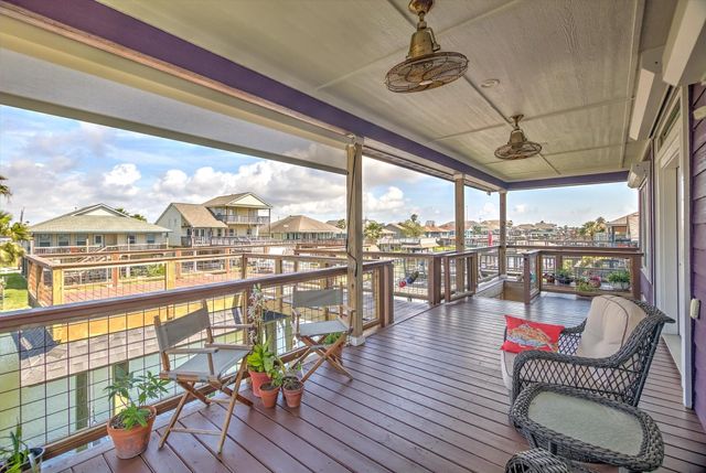 604 Warsaw Street, Bayou Vista, TX 77563