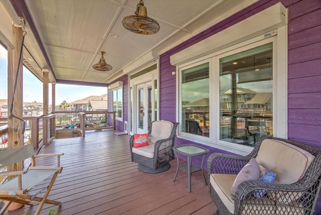 604 Warsaw Street, Bayou Vista, TX 77563