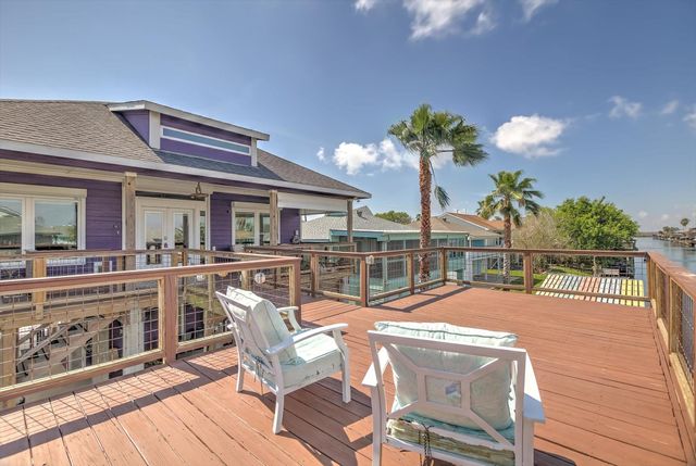 604 Warsaw Street, Bayou Vista, TX 77563
