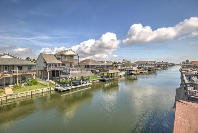 604 Warsaw Street, Bayou Vista, TX 77563