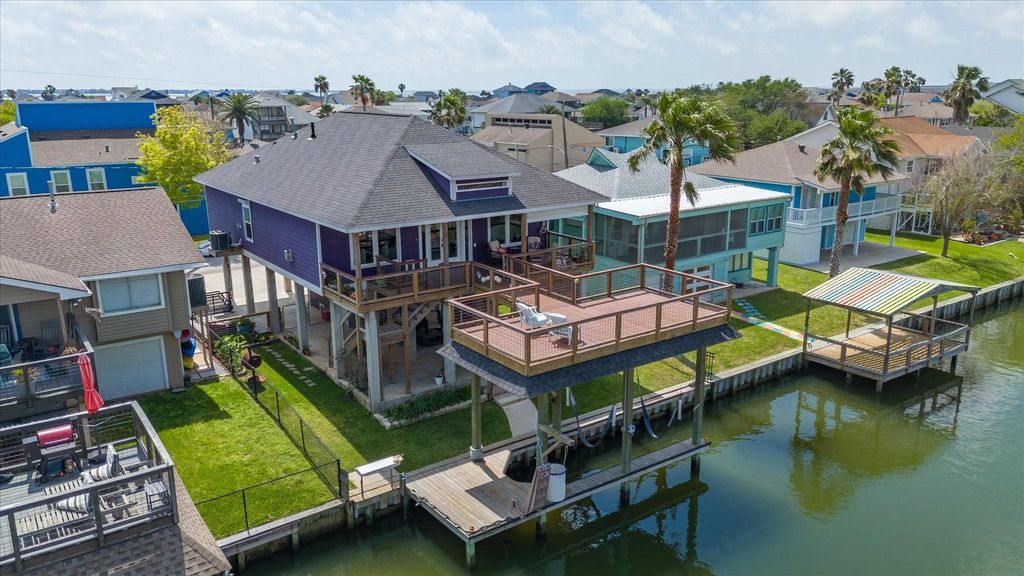 604 Warsaw Street, Bayou Vista, TX 77563