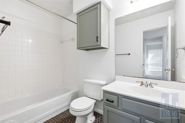 4200 Cortina DR, Austin, TX 78749