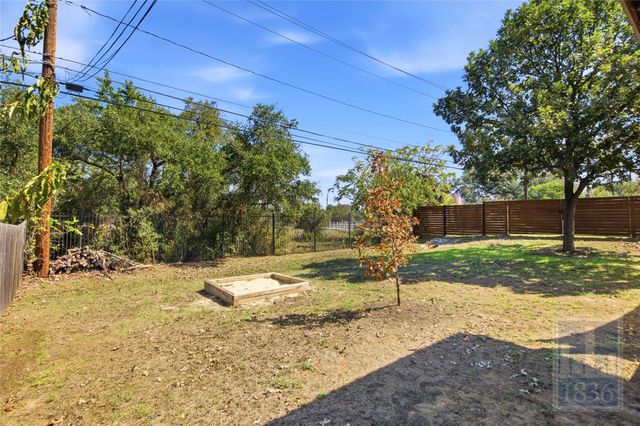 4200 Cortina DR, Austin, TX 78749