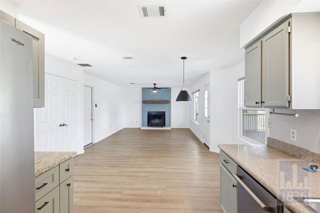 4200 Cortina DR, Austin, TX 78749