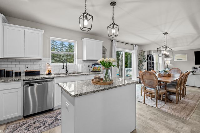 341 Golfside Drive, Lapeer, MI 48446