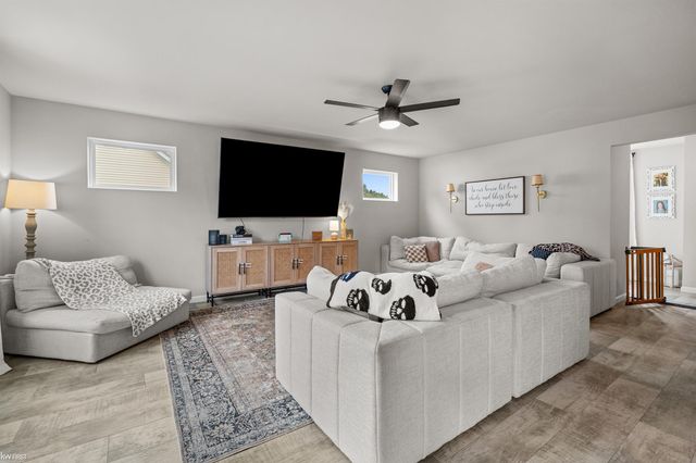 341 Golfside Drive, Lapeer, MI 48446