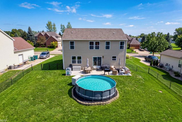341 Golfside Drive, Lapeer, MI 48446