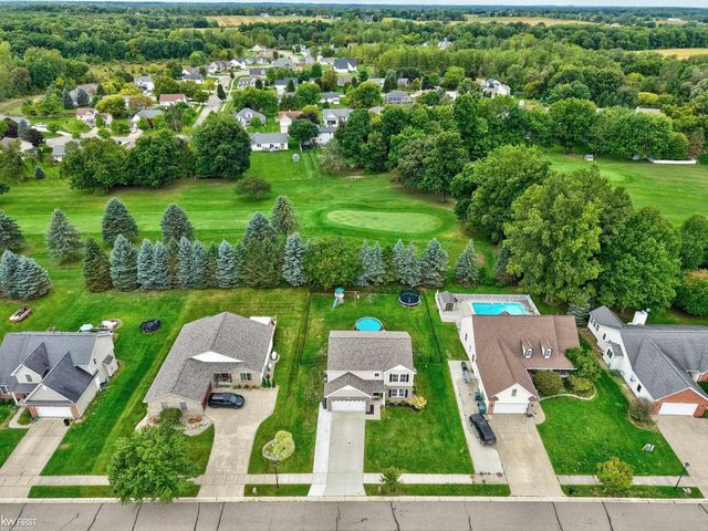 341 Golfside Drive, Lapeer, MI 48446