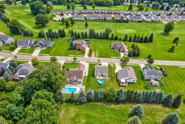 341 Golfside Drive, Lapeer, MI 48446