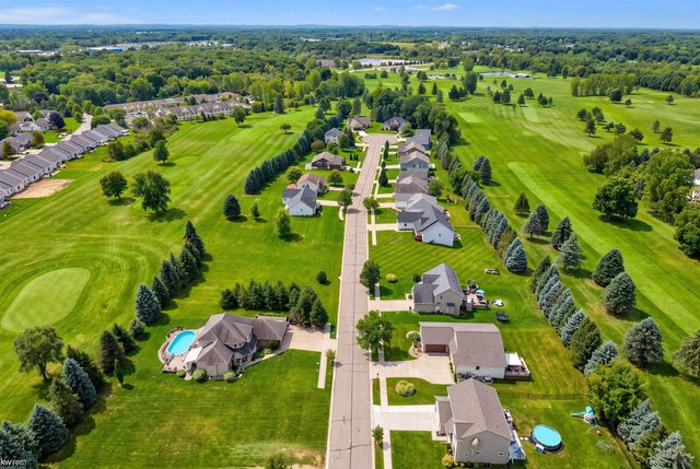 341 Golfside Drive, Lapeer, MI 48446