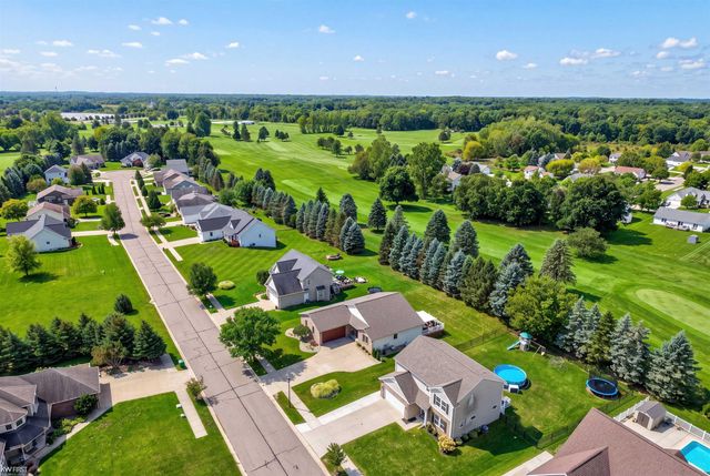 341 Golfside Drive, Lapeer, MI 48446