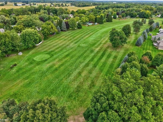 341 Golfside Drive, Lapeer, MI 48446
