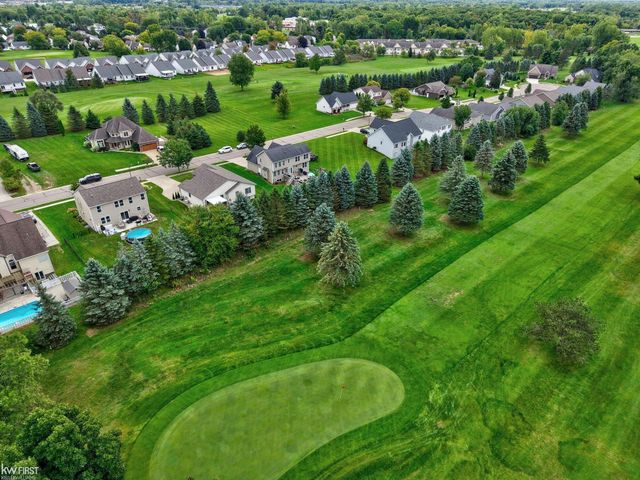 341 Golfside Drive, Lapeer, MI 48446