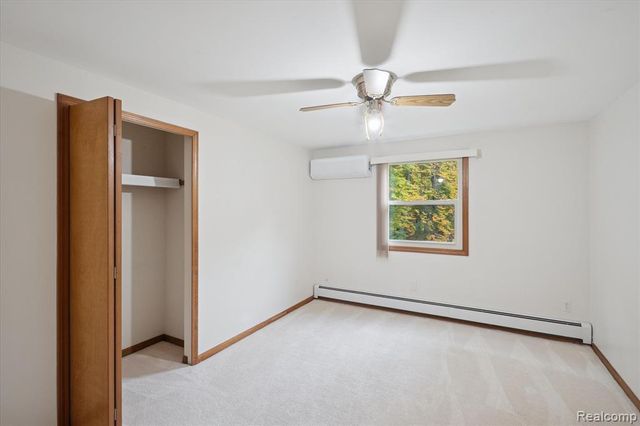 21473 Lundy Drive, Farmington Hills, MI 48336