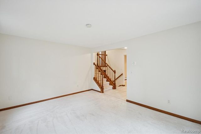 21473 Lundy Drive, Farmington Hills, MI 48336