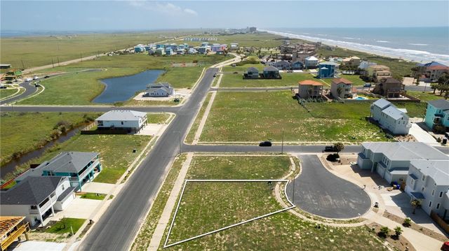7562 Welkan Cove, Port Aransas, TX 78373