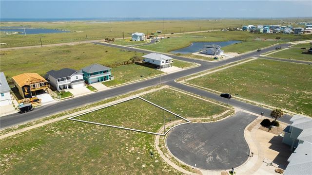 7562 Welkan Cove, Port Aransas, TX 78373