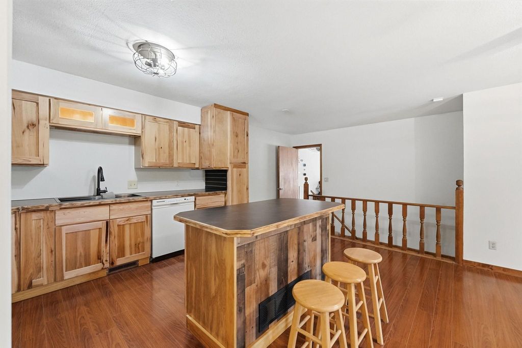 2137 109th Avenue NW 0, Coon Rapids, MN 55433 — photo 4