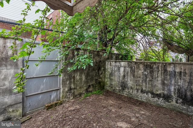 2031 S COLORADO ST, Philadelphia, PA 19145