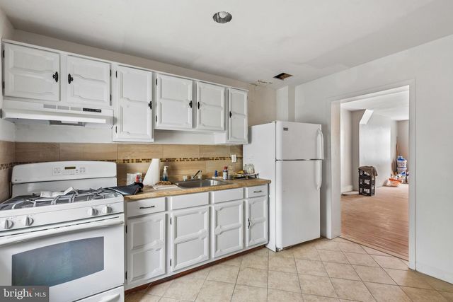 2031 S COLORADO ST, Philadelphia, PA 19145