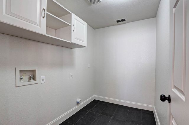 4863 Union Lake Drive, Fort Worth, TX 76137