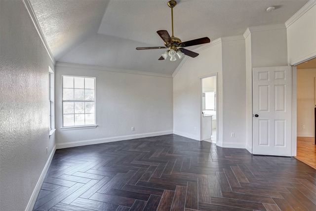 4863 Union Lake Drive, Fort Worth, TX 76137