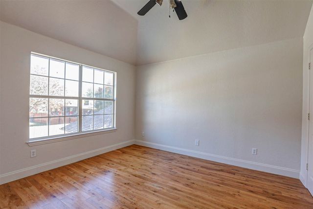 4863 Union Lake Drive, Fort Worth, TX 76137