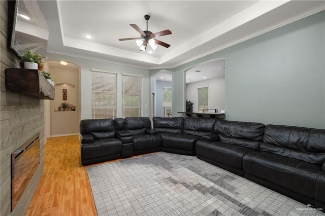 609 S Excalibur Street, Edinburg, TX 78539