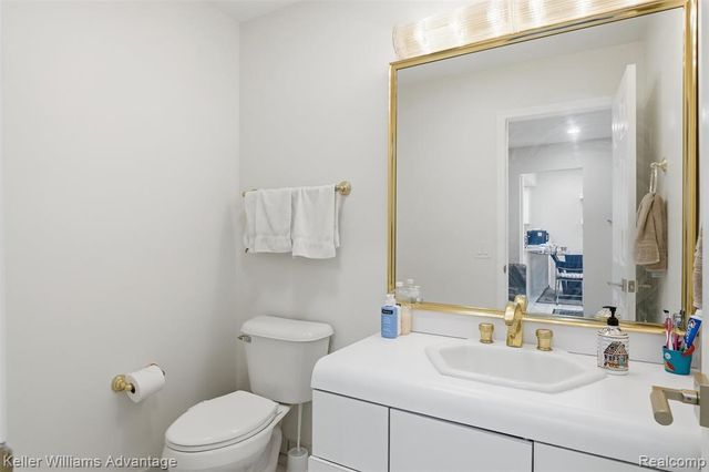5271 Wright Way, West Bloomfield, MI 48322