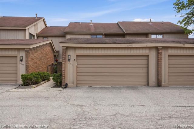 5271 Wright Way, West Bloomfield, MI 48322