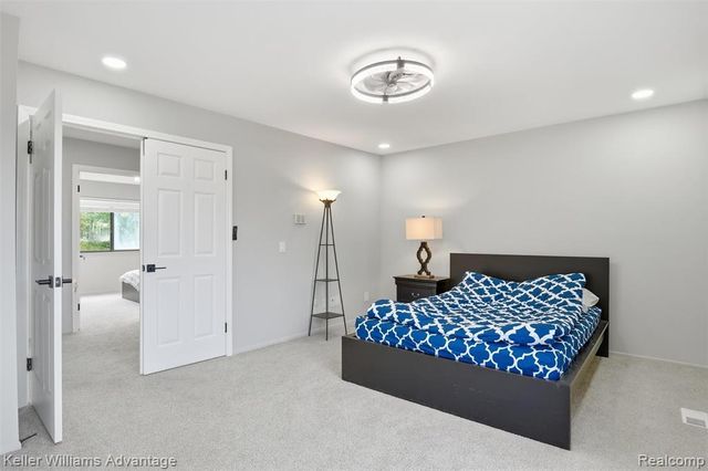 5271 Wright Way, West Bloomfield, MI 48322