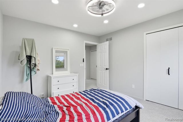 5271 Wright Way, West Bloomfield, MI 48322