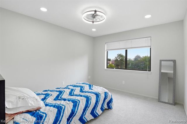 5271 Wright Way, West Bloomfield, MI 48322