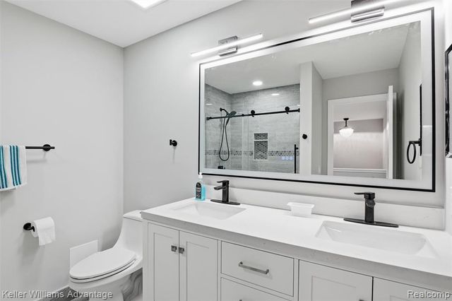 5271 Wright Way, West Bloomfield, MI 48322