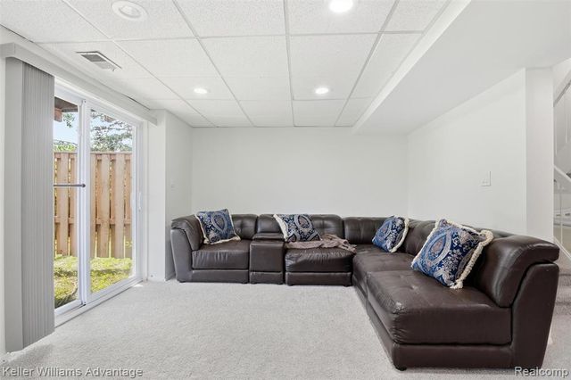 5271 Wright Way, West Bloomfield, MI 48322
