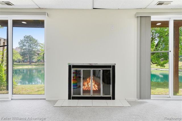 5271 Wright Way, West Bloomfield, MI 48322