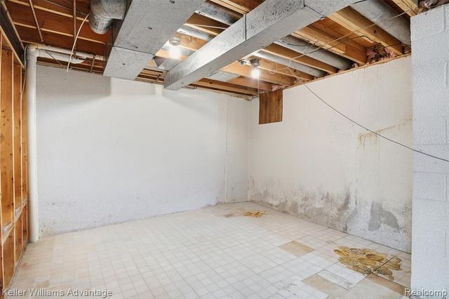 5271 Wright Way, West Bloomfield, MI 48322