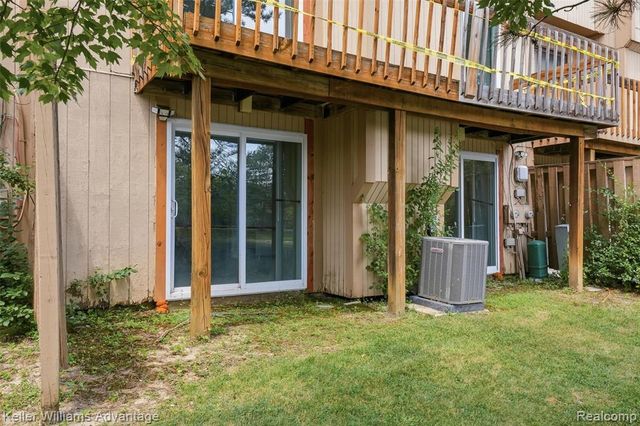5271 Wright Way, West Bloomfield, MI 48322