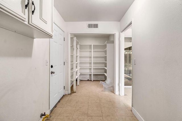 14721 E Tulare Avenue, Sanger, CA 93657