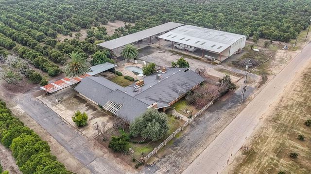 14721 E Tulare Avenue, Sanger, CA 93657