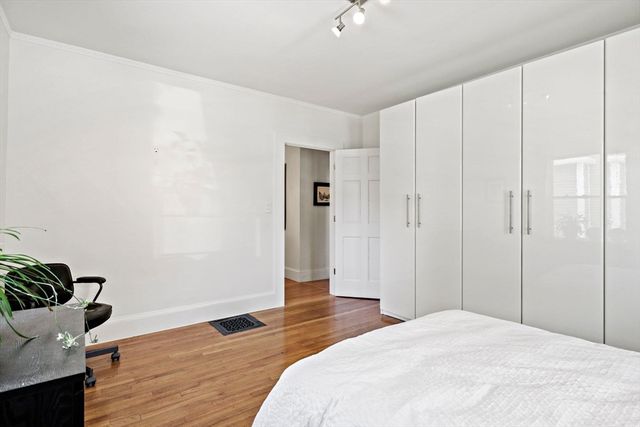 34 Everett Ave 1, Somerville, MA 02145