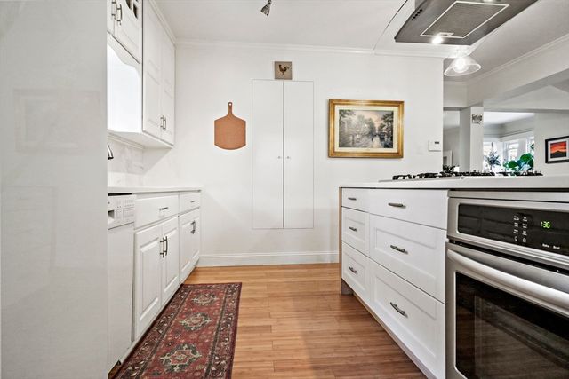 34 Everett Ave 1, Somerville, MA 02145