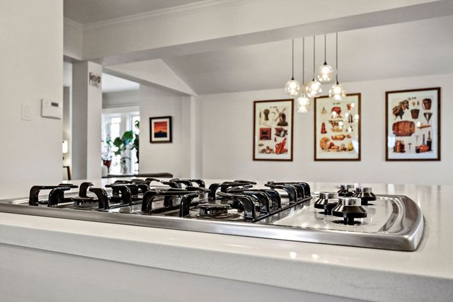 34 Everett Ave 1, Somerville, MA 02145