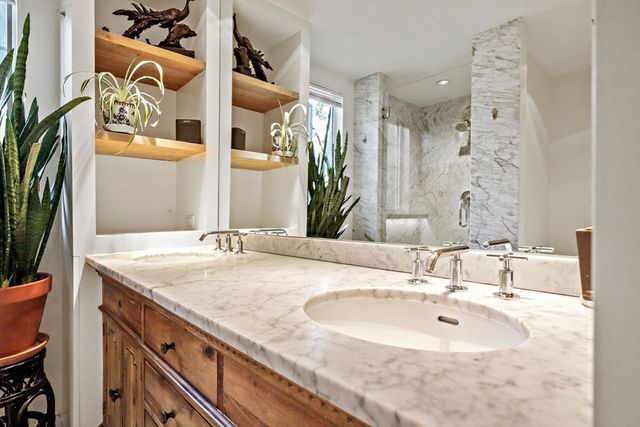 34 Everett Ave 1, Somerville, MA 02145