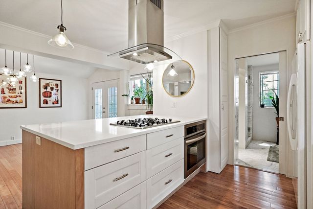 34 Everett Ave 1, Somerville, MA 02145