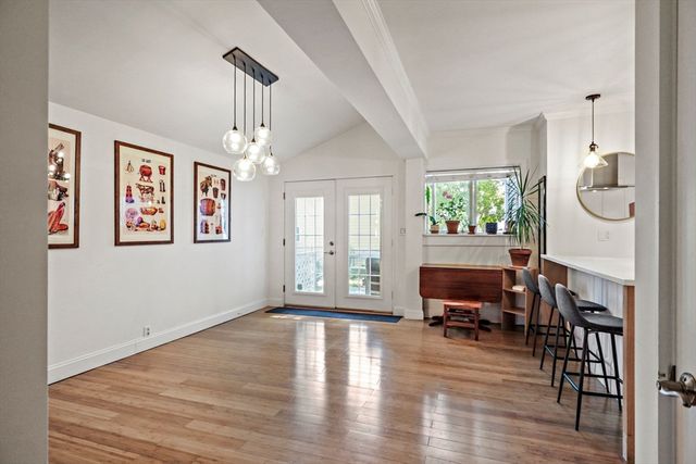 34 Everett Ave 1, Somerville, MA 02145