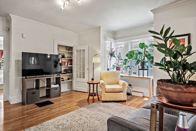 34 Everett Ave 1, Somerville, MA 02145